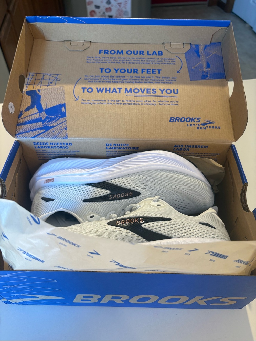 Brooks Ghost 18! White Running Shoes with Black Logo Accent - Picture 7 of 8